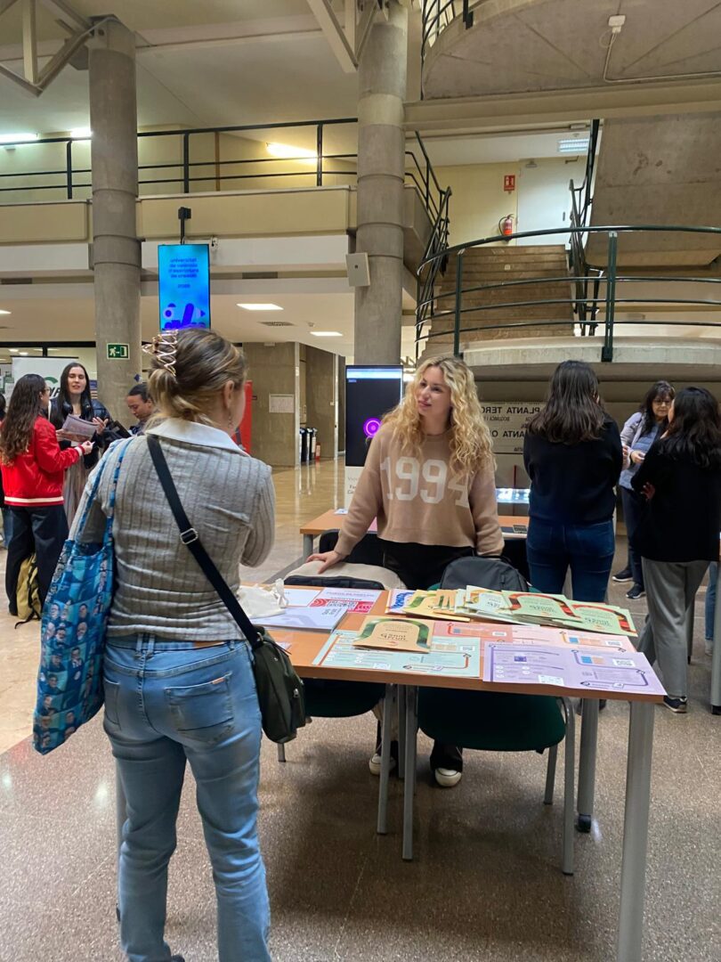 Galería de imágenes de la participación de Sanifruit en la pasada edición de la feria de empleo de la Universidad de Valencia